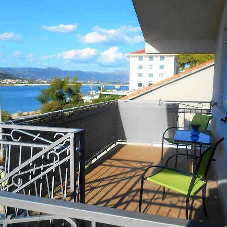 Apartments Bresan Trogir Ngoại thất bức ảnh