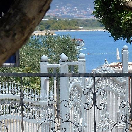 Apartments Bresan Trogir Ngoại thất bức ảnh