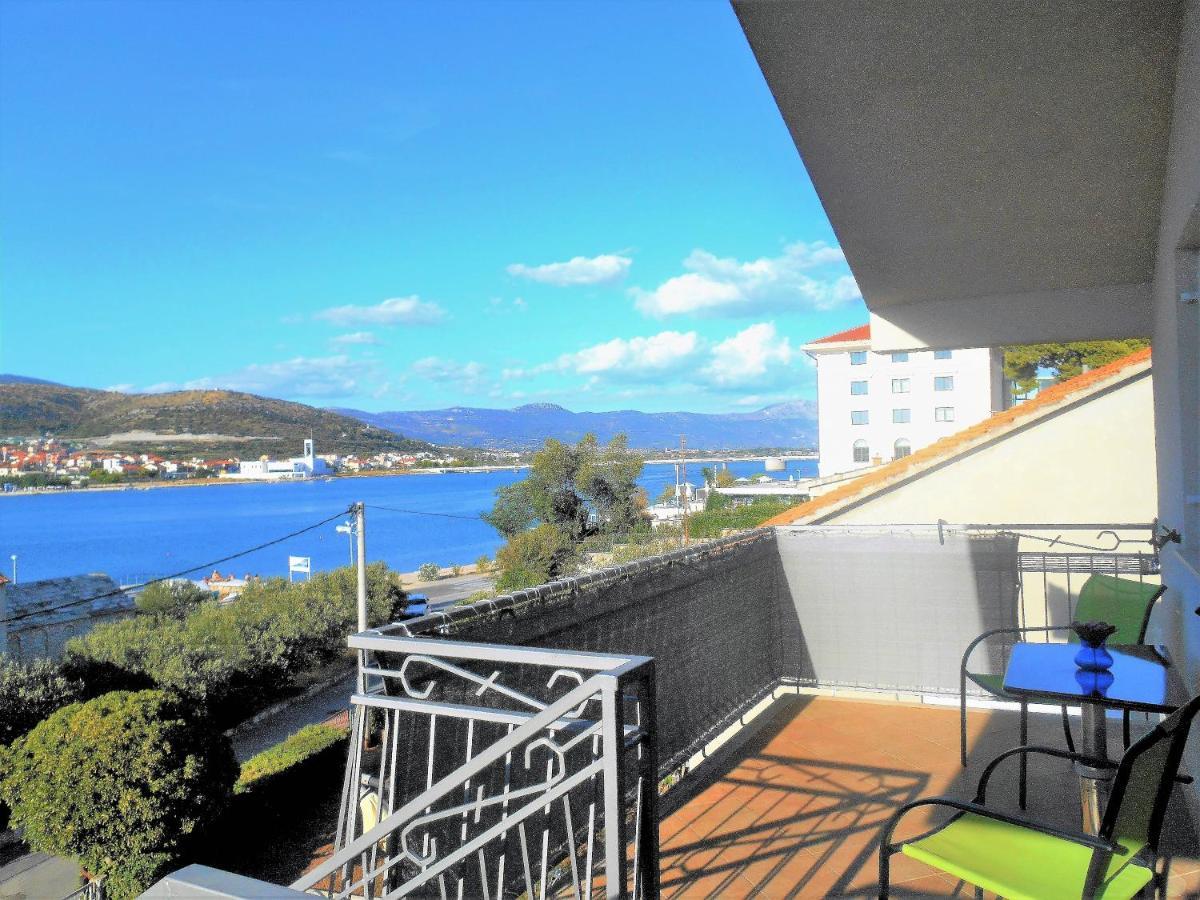 Apartments Bresan Trogir Ngoại thất bức ảnh