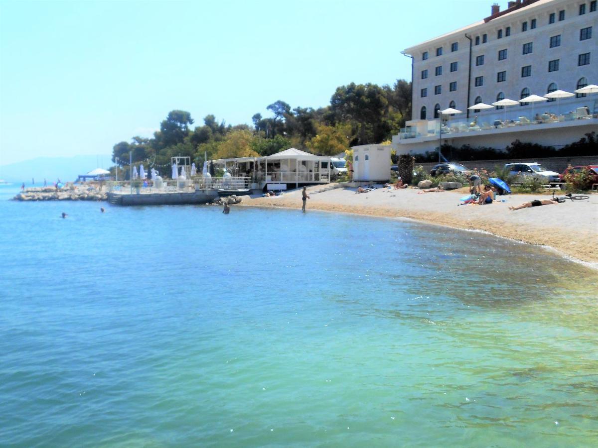Apartments Bresan Trogir Ngoại thất bức ảnh