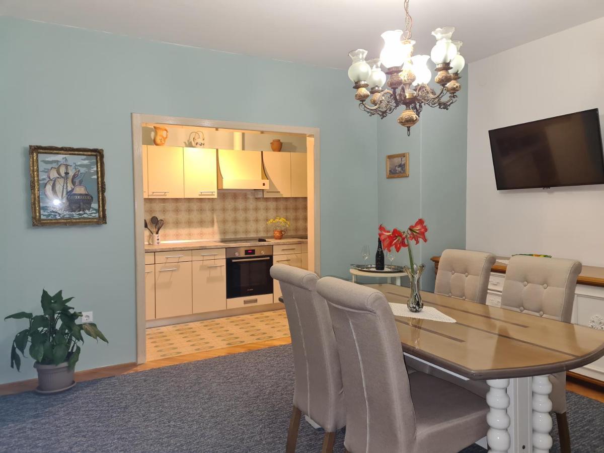 Apartments Bresan Trogir Ngoại thất bức ảnh