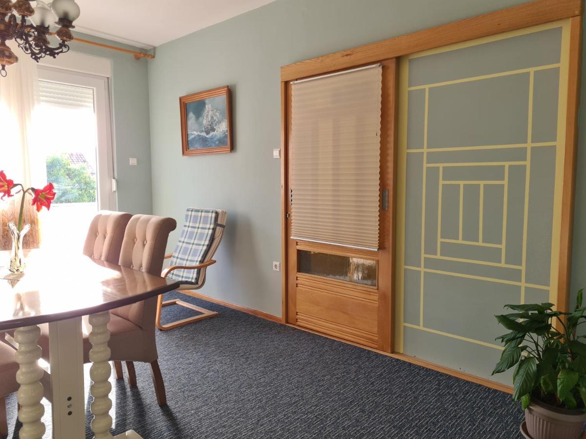 Apartments Bresan Trogir Ngoại thất bức ảnh