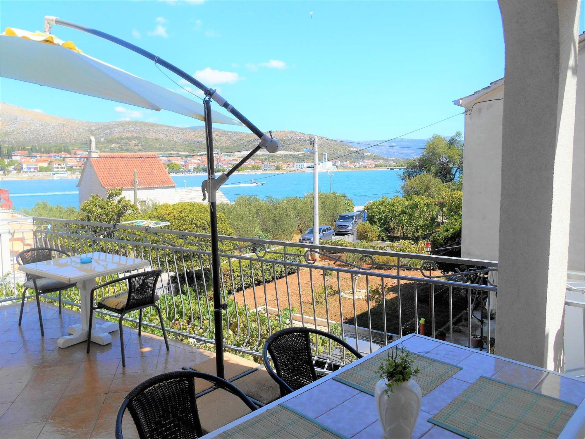 Apartments Bresan Trogir Phòng bức ảnh