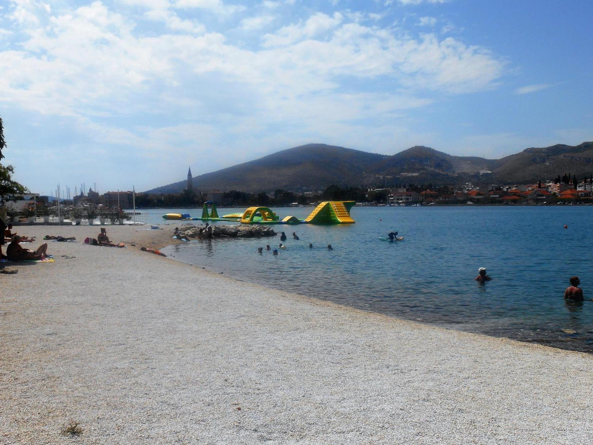 Apartments Bresan Trogir Phòng bức ảnh