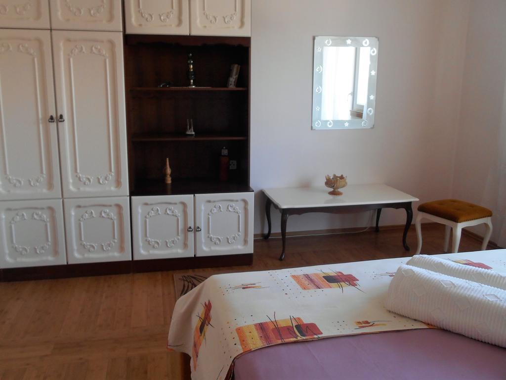 Apartments Bresan Trogir Phòng bức ảnh