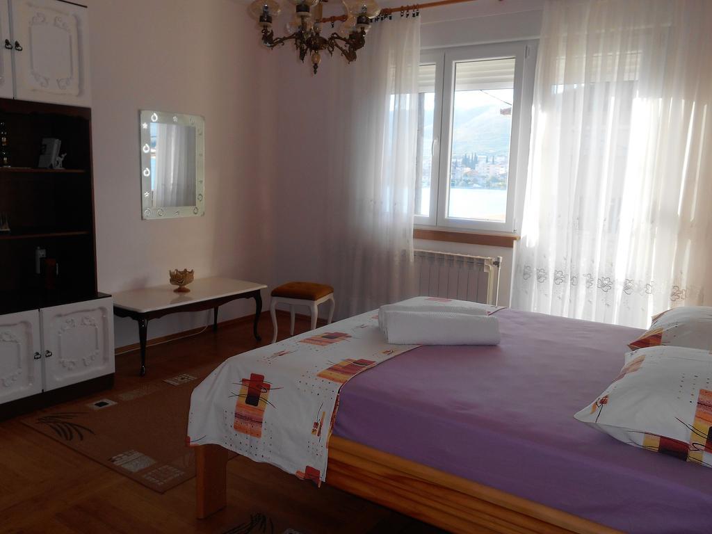 Apartments Bresan Trogir Phòng bức ảnh