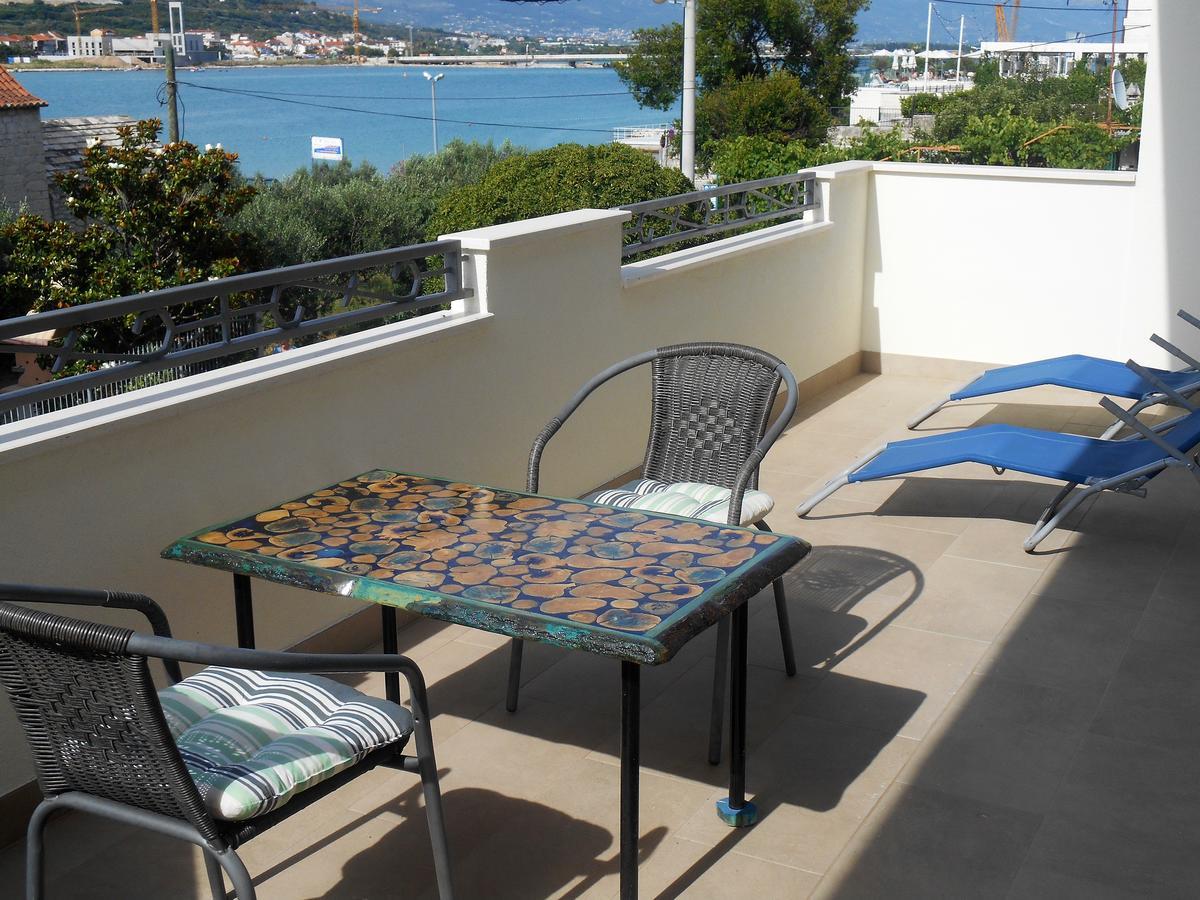 Apartments Bresan Trogir Ngoại thất bức ảnh