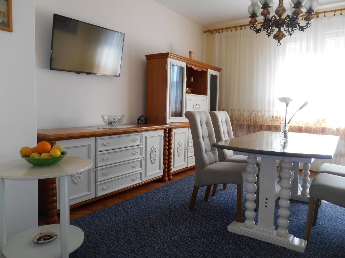 Apartments Bresan Trogir Ngoại thất bức ảnh